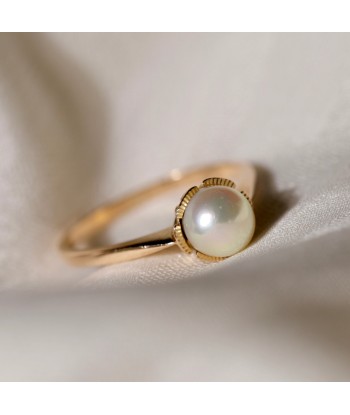 Bague solitaire fleur corolle perle de culture l'évolution des habitudes 