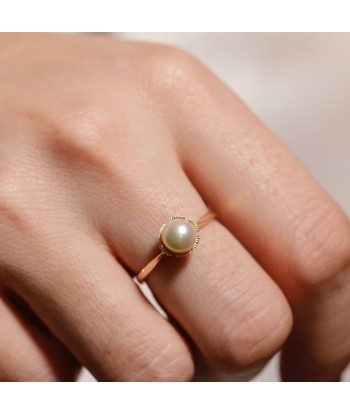 Bague solitaire fleur corolle perle de culture l'évolution des habitudes 