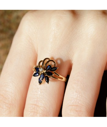 Bague fleurs saphirs navette brillant des détails fins