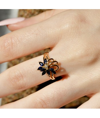 Bague fleurs saphirs navette brillant des détails fins