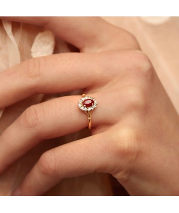 Bague Aurora rubis diamants Dans la société mordern