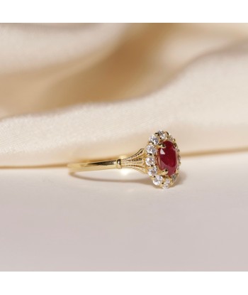 Bague Aurora rubis diamants Dans la société mordern