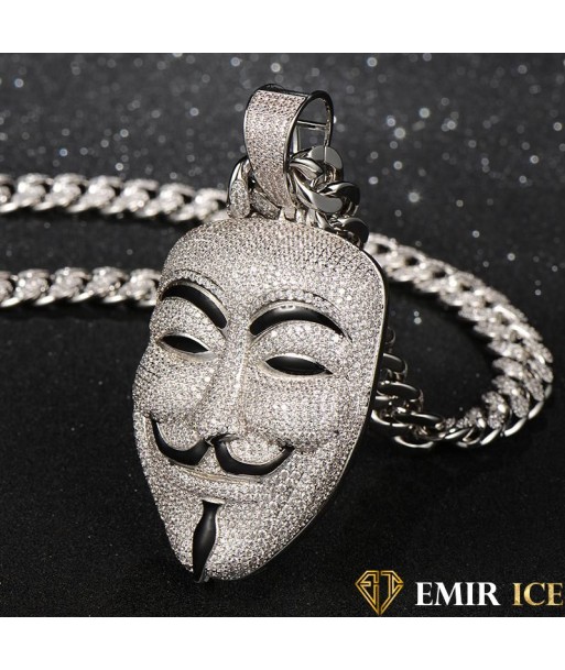 COLLIER PENDENTIF MASQUE ANONYMOUS Les êtres humains sont 