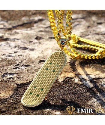 COLLIER SKATE PENDENTIF SKATEBOARD sur le site 