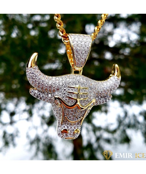 COLLIER PENDENTIF TAUREAU BULL Les magasins à Paris