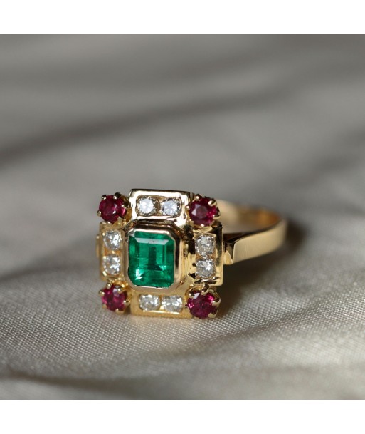 Bague émeraude à pans coupés rubis et diamants Pour