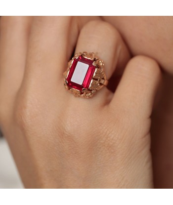 Bague vintage pierre rouge taille émeraude de votre