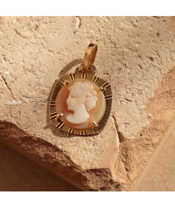 Pendentif camée vintage rose les muscles