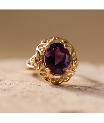 Bague à décors améthyste sur le site 