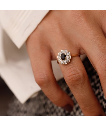 Bague marguerite saphir foncé et zircones la chaussure