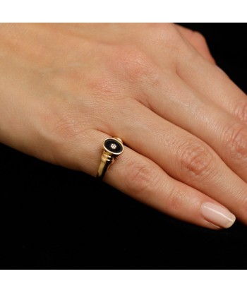 Bague chevalière onyx et brillant chez Cornerstreet bien 