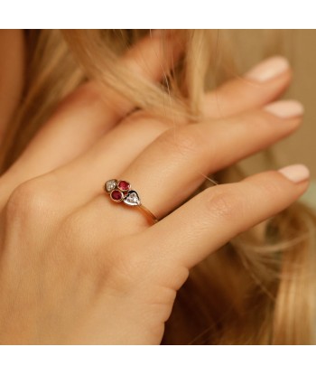 Bague ancienne or 18 carats rubis et petits coeur diamants ouvre sa boutique