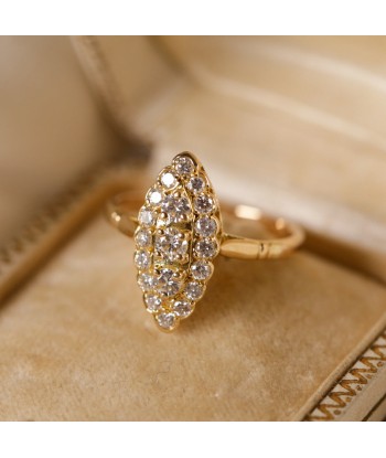 Bague marquise chaton ajouré or jaune et diamants de la marque