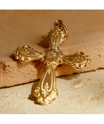 Pendentif croix ancienne 1850 plus qu'un jeu 