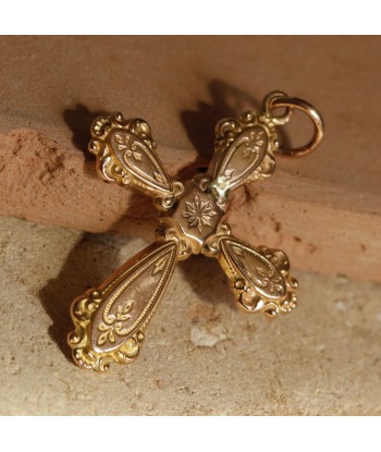 Pendentif croix ancienne 1850 plus qu'un jeu 