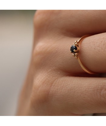 Bague fine solitaire saphir basket pas cher