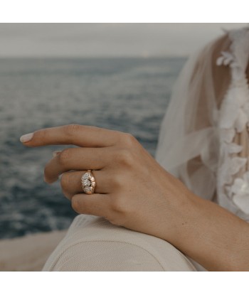 Bague vintage mini tank diamant ou a consommer sur place