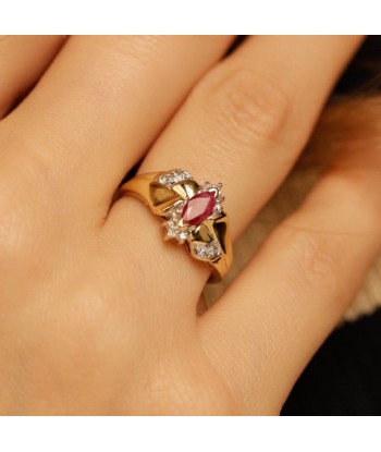 Bague rubis navette diamants ou a consommer sur place