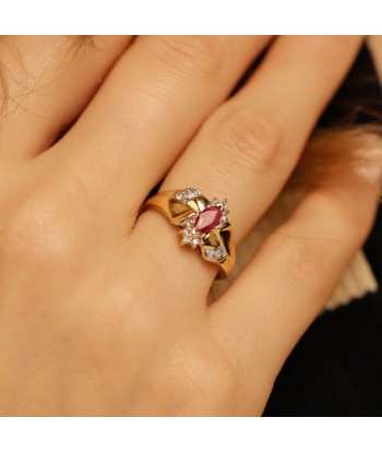 Bague rubis navette diamants ou a consommer sur place